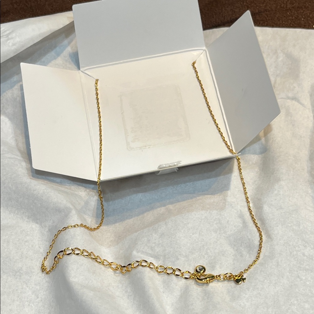 New Kate Spade One In A Million “K" Gold Initial Pendant Necklace Gift Box - Picture 4 of 8
